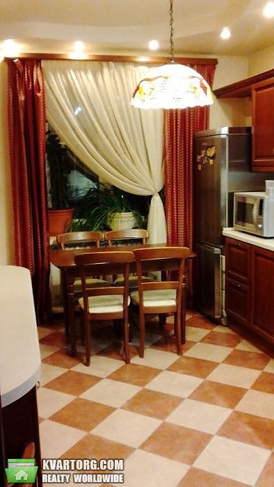 Rent out 2-room apartment. Киев,  Верховинца — photo 4