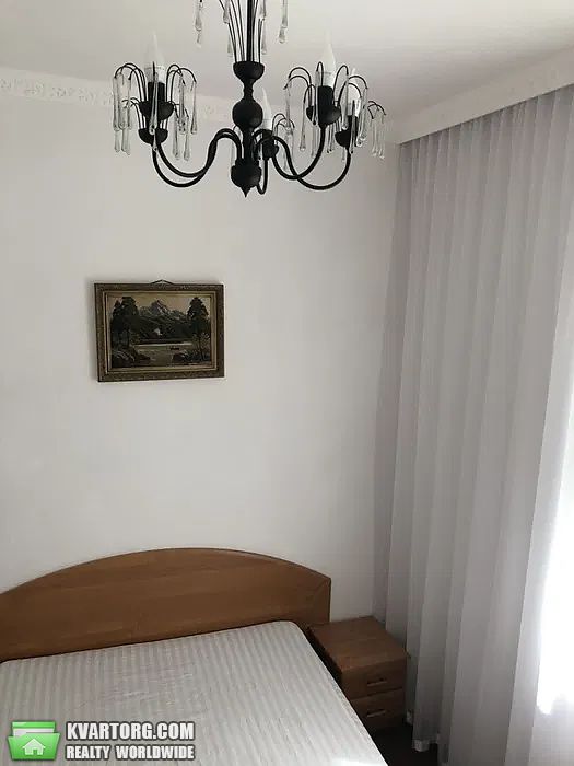 Rent out 2-room apartment. Киев, Жмеринская — photo 4