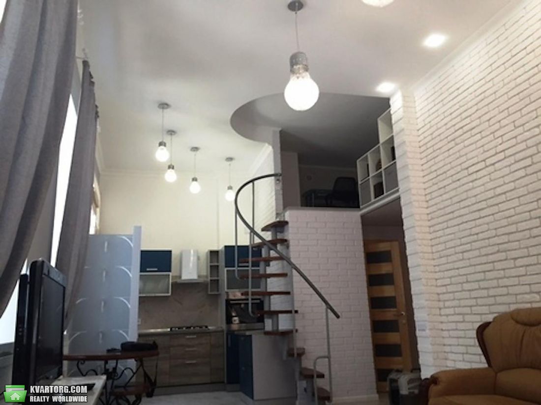 Rent out 2-room apartment. Киев,  Михайловская — photo 2