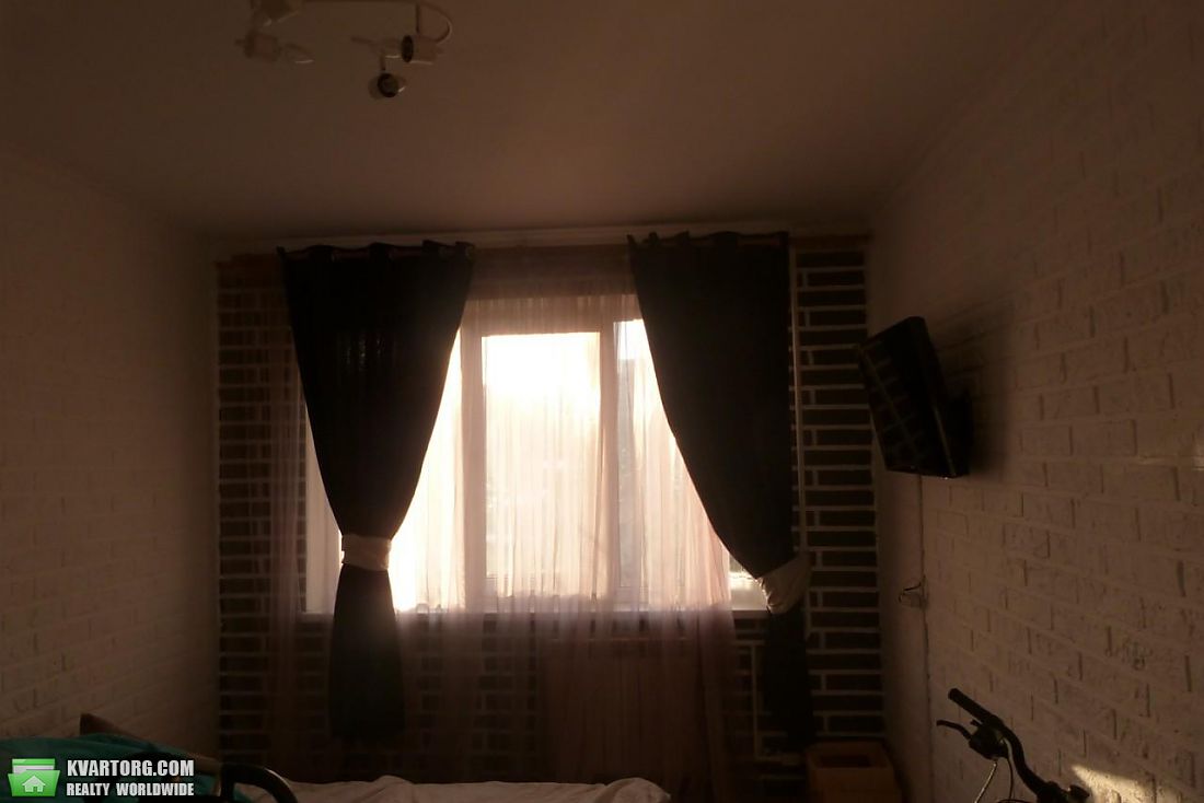 Sell 3-room apartment. Киев,  Приречная — photo 3