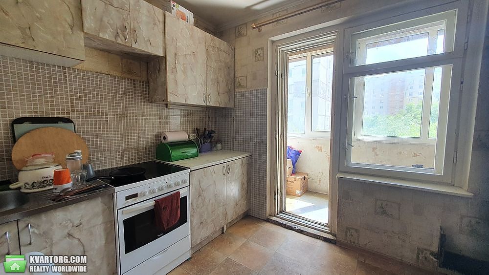 Sell 4-room apartment. Киев,  Приречная — photo 4