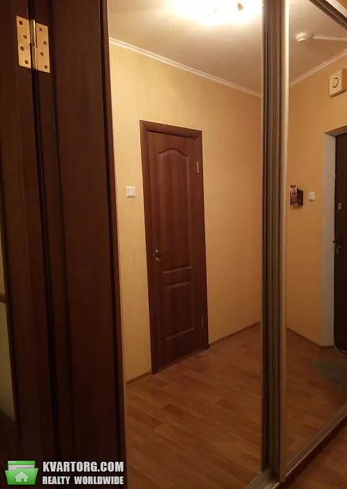 Rent out 1-room apartment. Киев, Чавдар — photo 1