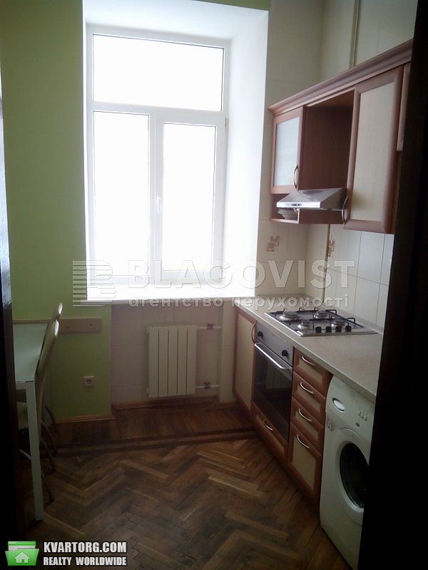 Sell 3-room apartment. Киев,  Малая Житомирская — photo 3