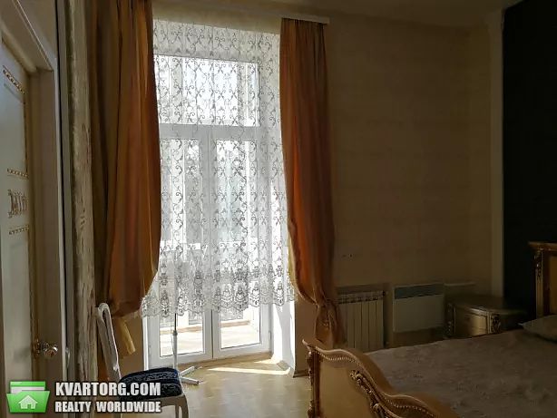 Rent out 2-room apartment. Киев,  Лютеранская — photo 1