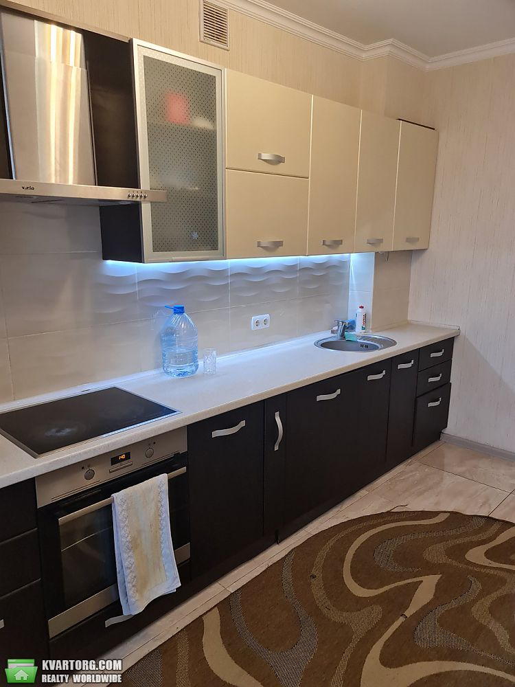 Rent out 1-room apartment. Киев,  Лебедева-Кумача — photo 3