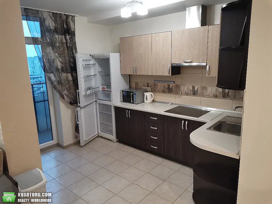 Rent out 3-room apartment. Киев,  Богатырская — photo 5
