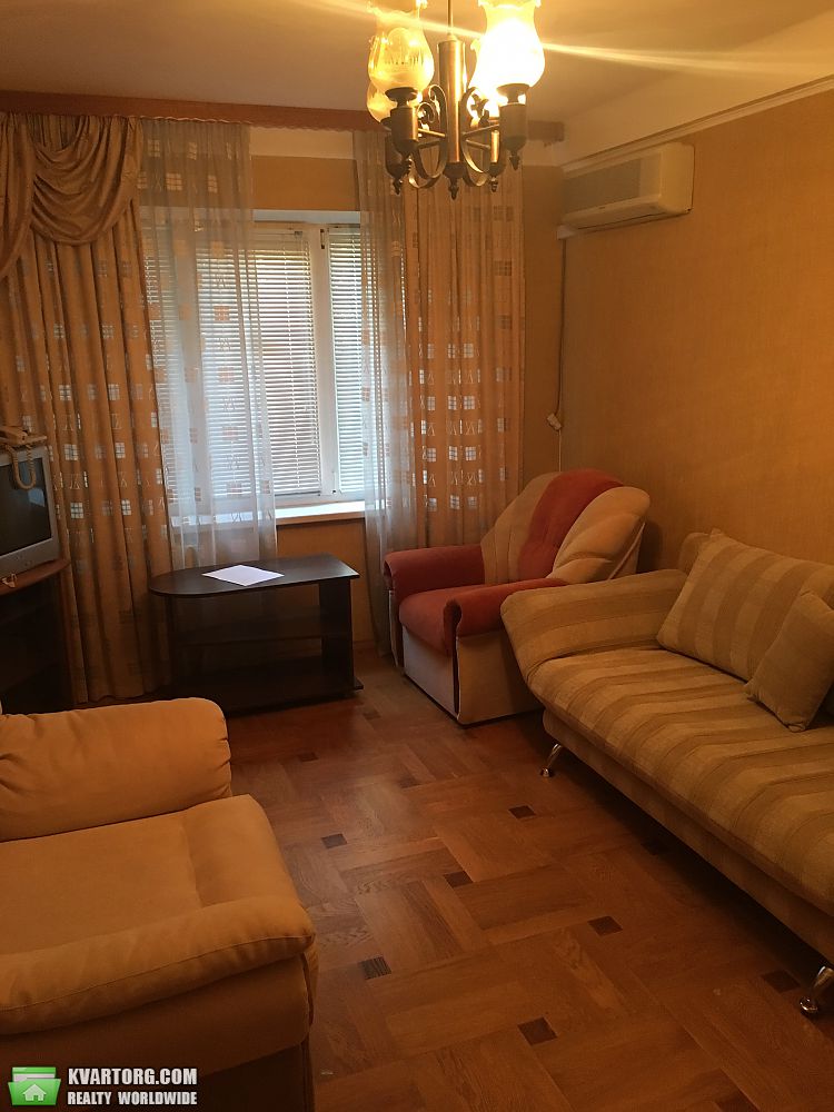 Sell 3-room apartment. Киев,  Гната Юры — photo 1
