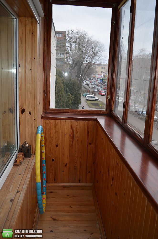 Sell 3-room apartment. Киев,  Салютная — photo 10