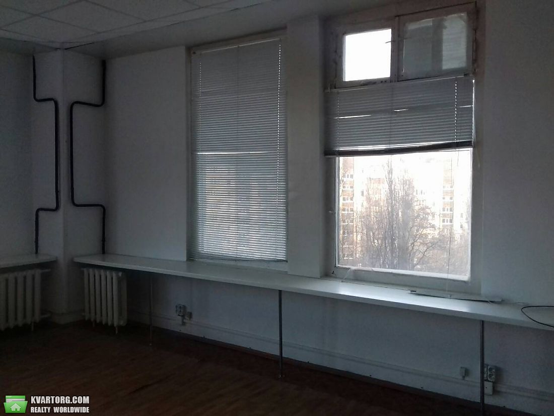 Rent out office. Киев,  Соломенская пл — photo 1