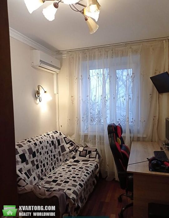 Sell 2-room apartment. Киев,  Смолича — photo 4