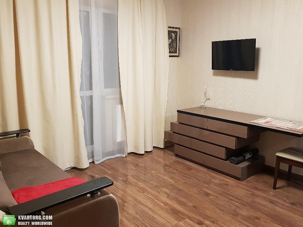 Rent out 2-room apartment. Киев,  Оболонский пр — photo 2