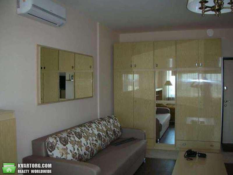 Rent out 2-room apartment. Киев, Сикорского — photo 7