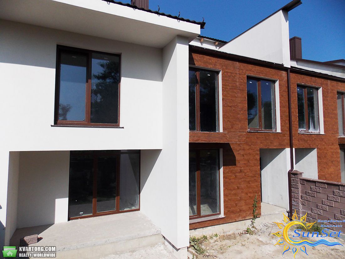 Sell Townhouse. Украинка, Чорновола — photo 1