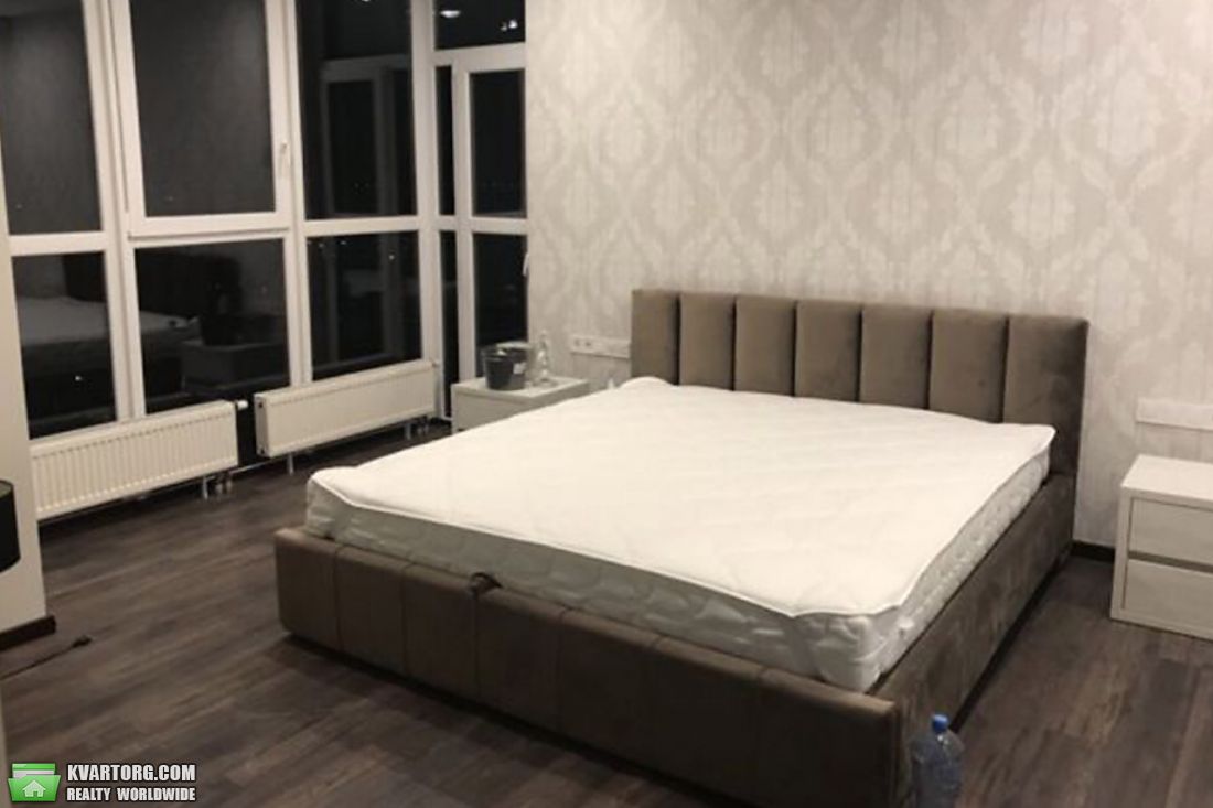Rent out 3-room apartment. Днепропетровск, Европейская ул. — photo 2
