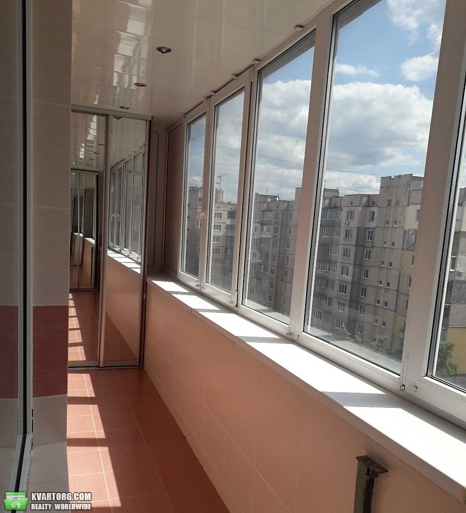 Rent out 2-room apartment. Киев,  Бажана — photo 6