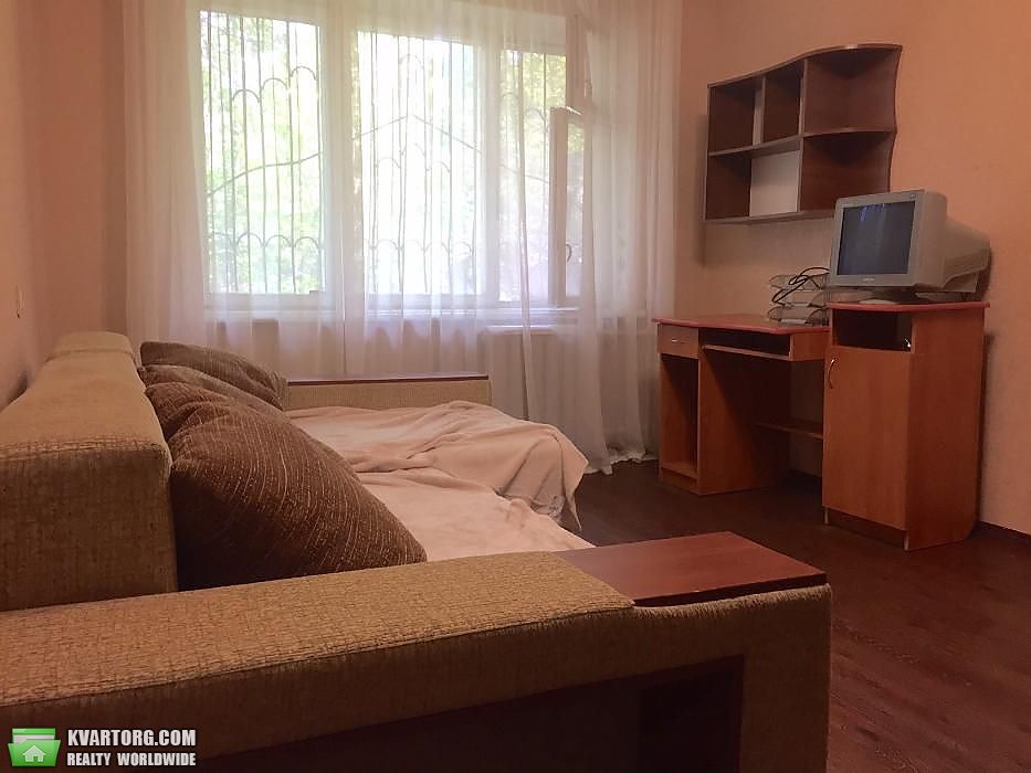 Sell 2-room apartment. Киев,  Салютная — photo 5