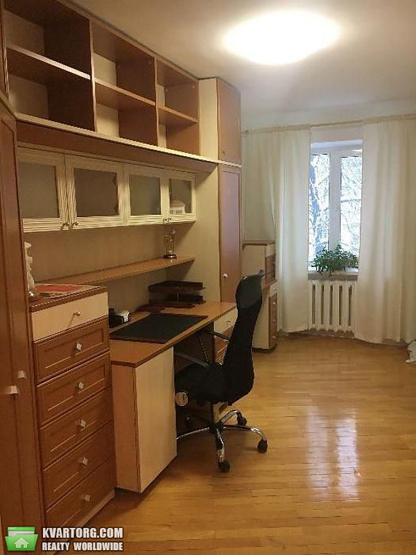 Rent out 3-room apartment. Киев,  Московская — photo 6