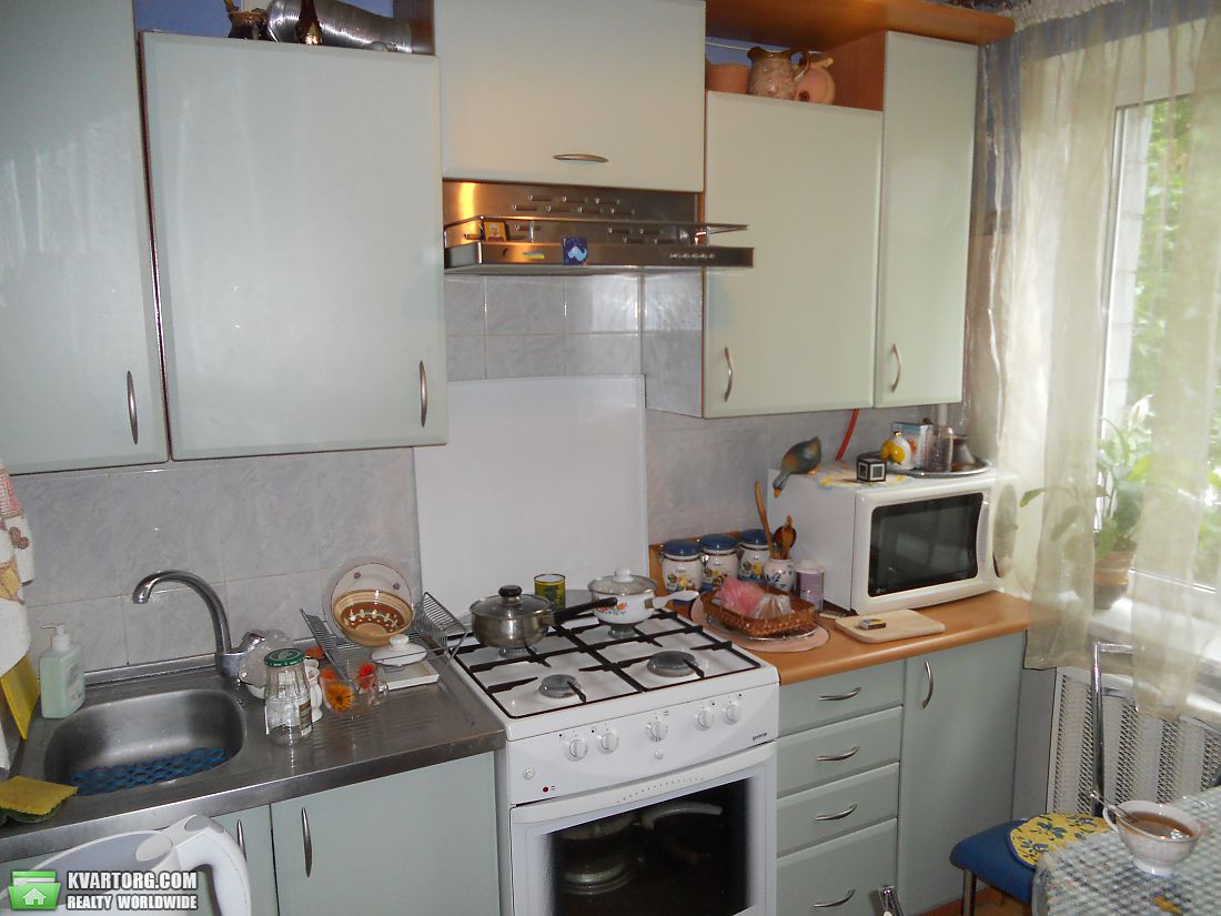 Sell 2-room apartment. Киев,  Курская — photo 1
