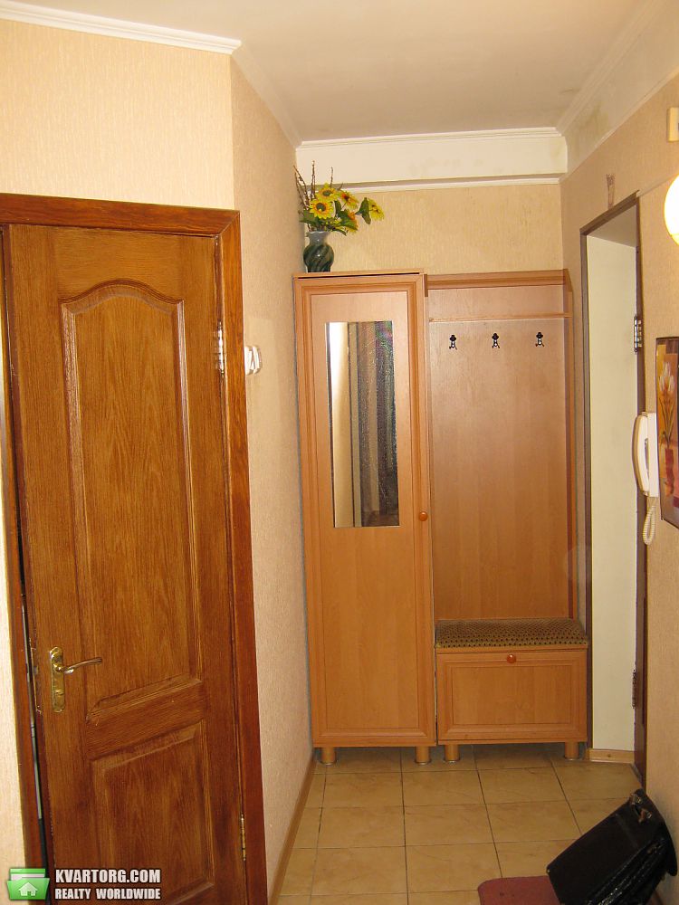 Rent out 2-room apartment. Киев,  Свободы пр — photo 7