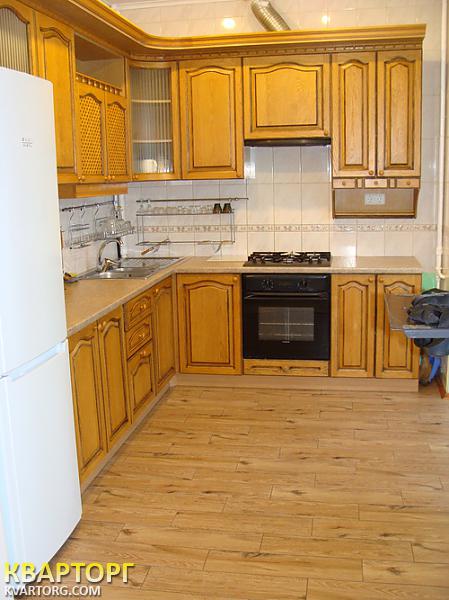 Rent out 3-room apartment. Киев, Большая Васильковская — photo 1