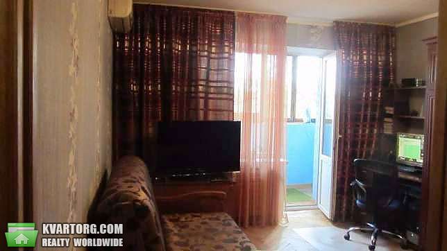Sell 1-room apartment. Киев,  Нежинская — photo 1