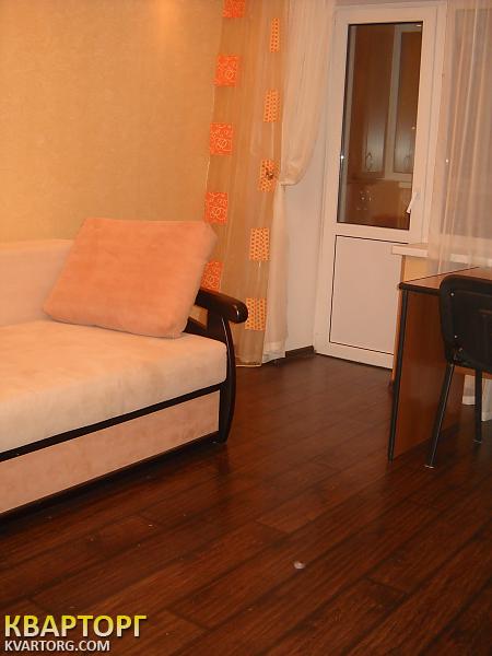Rent out 2-room apartment. Киев,  Желябова — photo 8