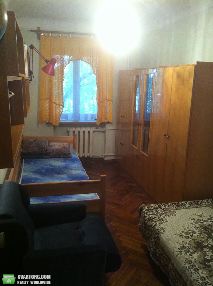 Rent out 2-room apartment. Киев, Вышгородская ул. — photo 3