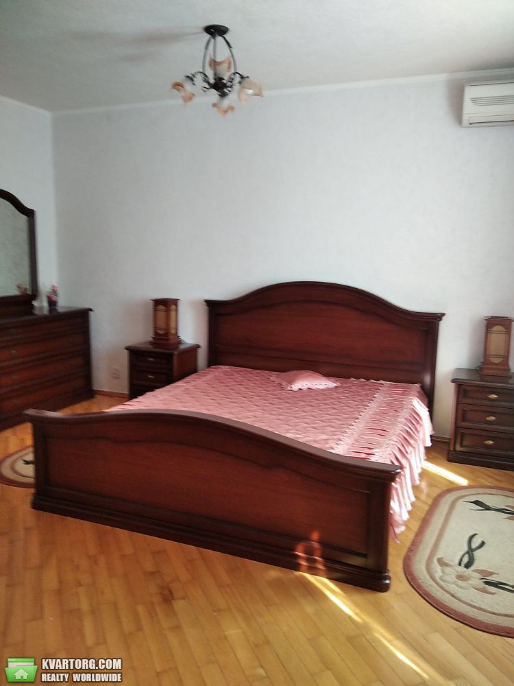 Rent out 3-room apartment. Киев, Никольско слободская — photo 7