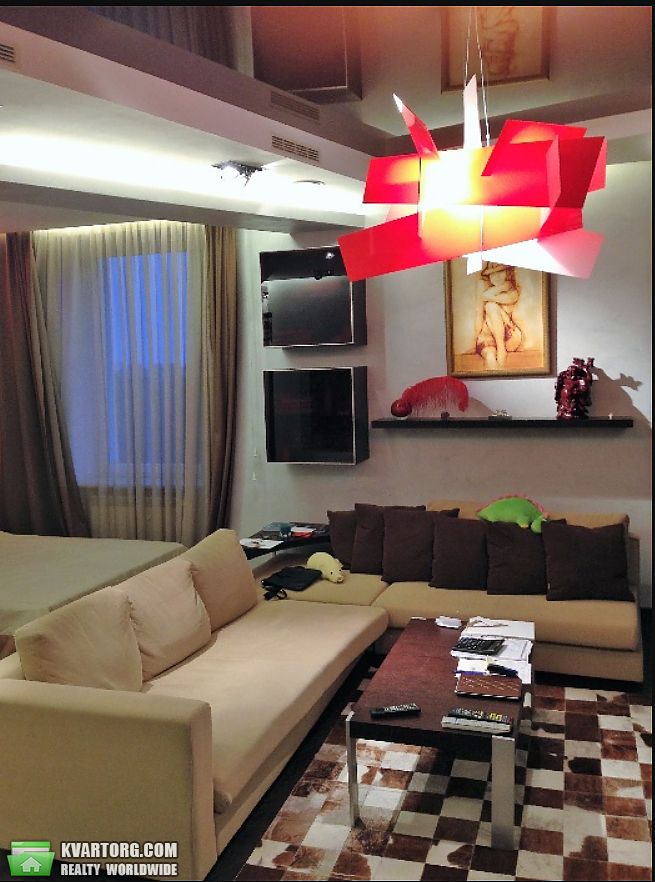 Rent out 1-room apartment. Киев,  Верховинная — photo 1