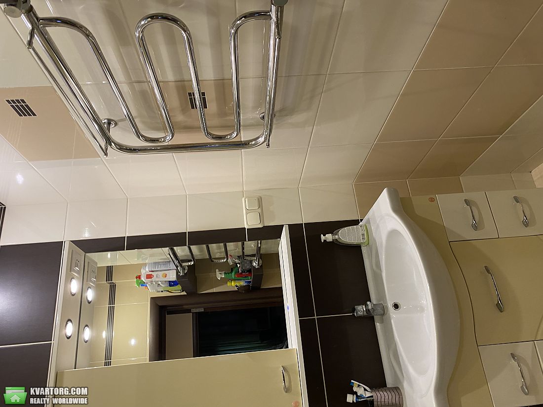 Rent out 2-room apartment. Киев,  Большая Китаевская — photo 9