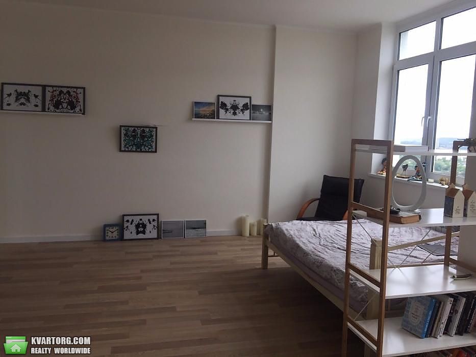 Rent out 1-room apartment. Киев,  Урловская — photo 2
