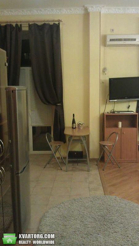 Rent out 1-room apartment. Киев,  Тарасовская — photo 2