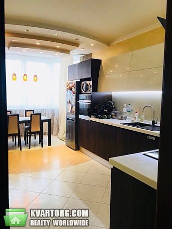 Rent out 3-room apartment. Киев,  Чавдар — photo 1
