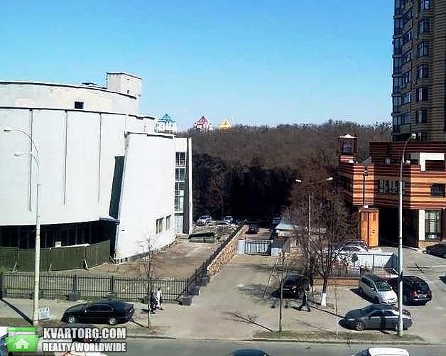 Sell 2-room apartment. Киев,  Соломенская — photo 1