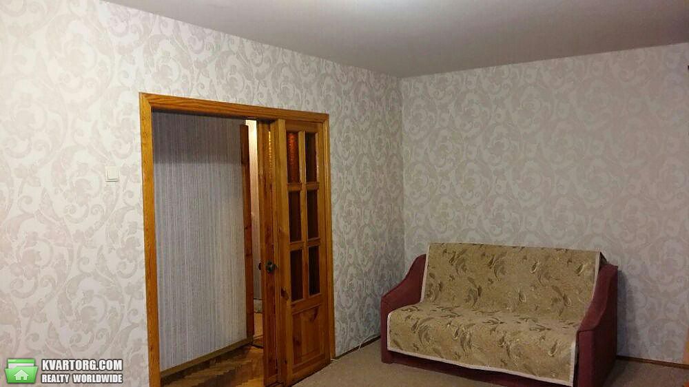 Rent out 2-room apartment. Киев,  Чумака — photo 4