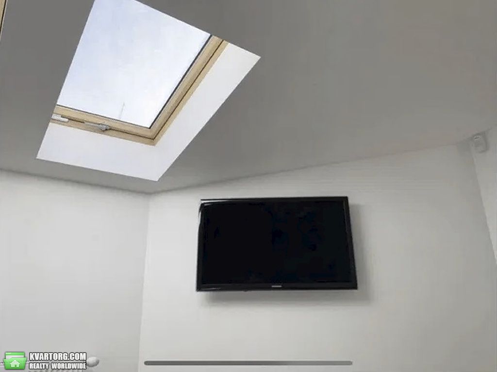 Rent out 2-room apartment. Львов, Грушевського — photo 3