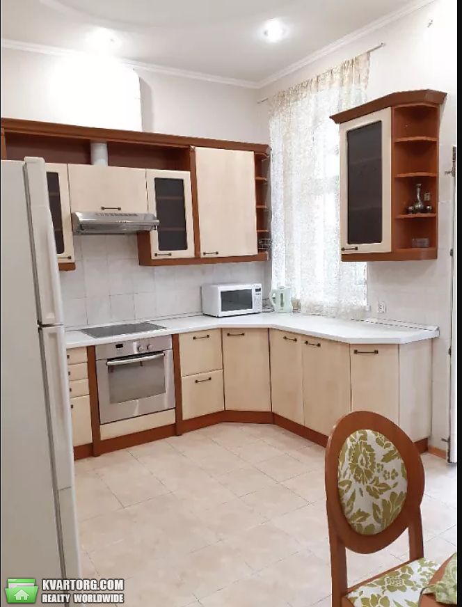 Rent out 4-room apartment. Киев,  Курская — photo 3