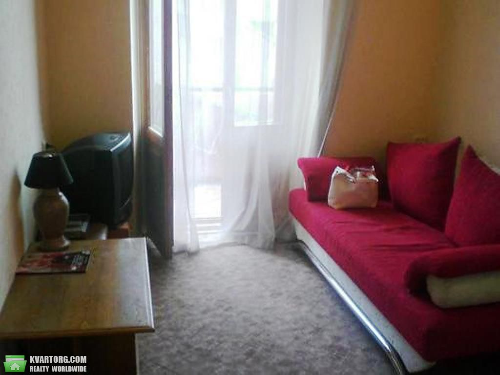 Sell 2-room apartment. Киев,  Костельная — photo 4