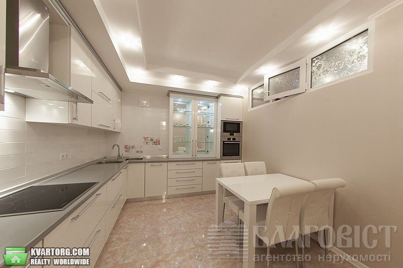 Sell 2-room apartment. Киев,  Ломоносова — photo 1