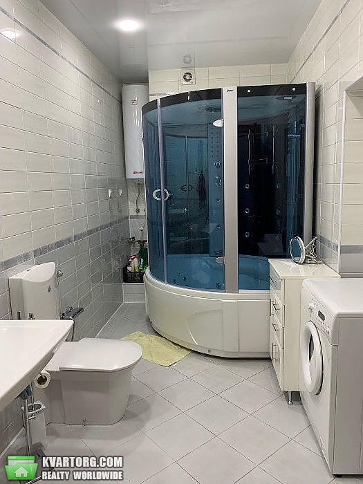 Rent out 3-room apartment. Киев,  Черновола — photo 6