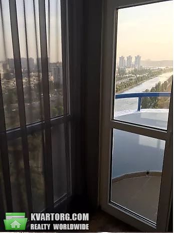Rent out 1-room apartment. Киев,  Воссоединения пр — photo 5