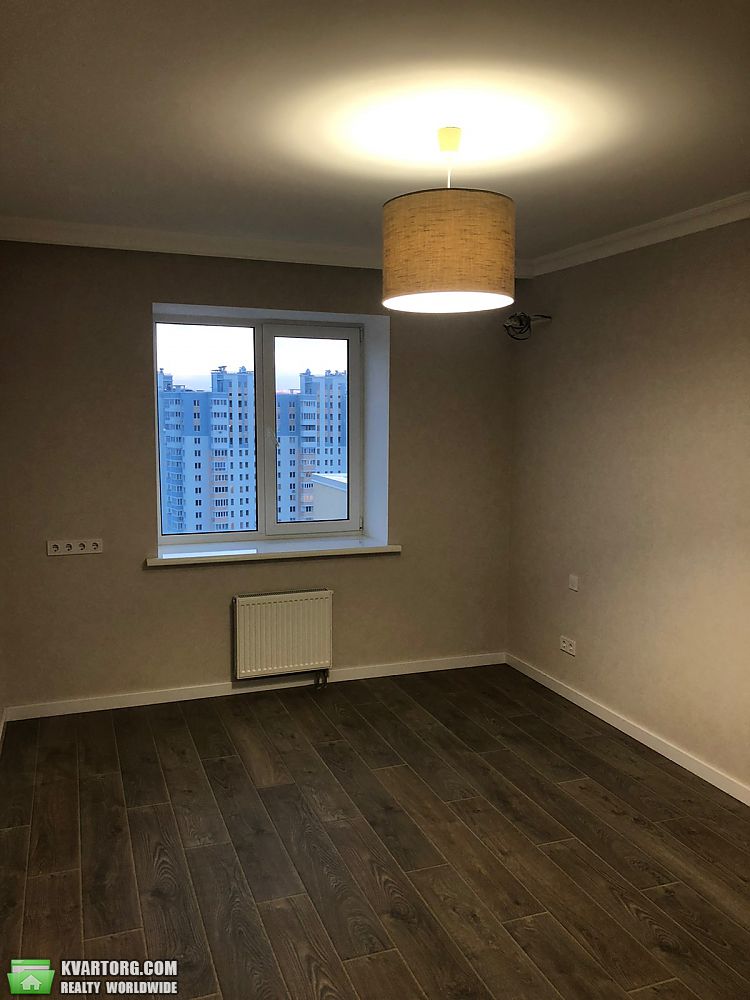 Sell 2-room apartment. Киев,  Новомостицкая — photo 2