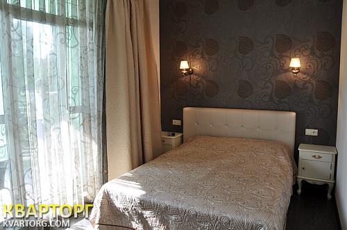 Rent out 3-room apartment. Одесса, Военный спуск — photo 1