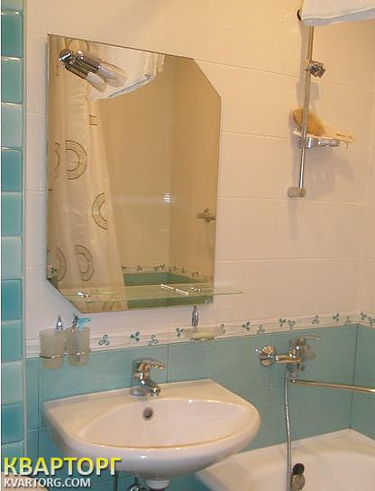 Rent out 1-room apartment. Киев,  Строителей — photo 4