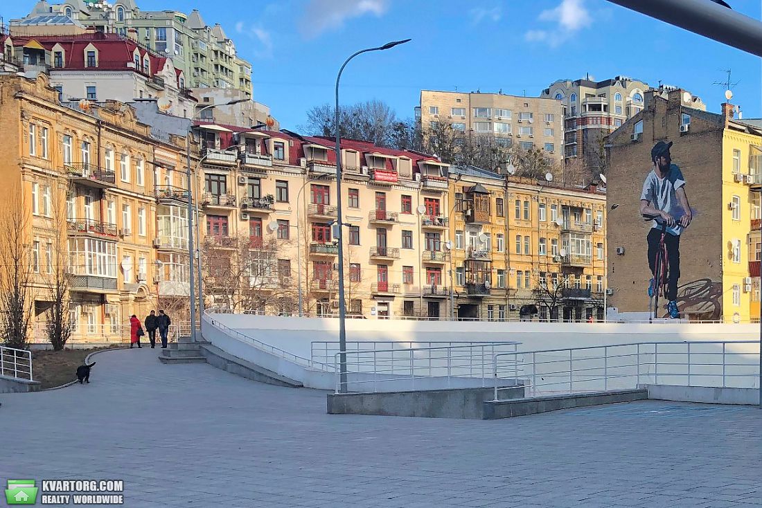 Rent out 4-room apartment. Киев,  Чапаева — photo 10