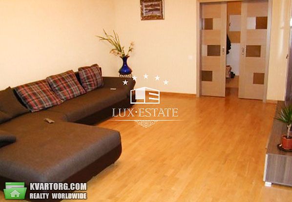 Rent out 2-room apartment. Киев,  Леси Украинки бул — photo 1