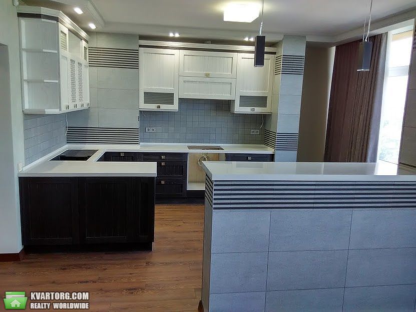 Sell 4-room apartment. Одесса, Средняя — photo 1