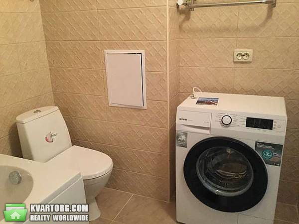 Rent out 2-room apartment. Киев, Деловая — photo 5