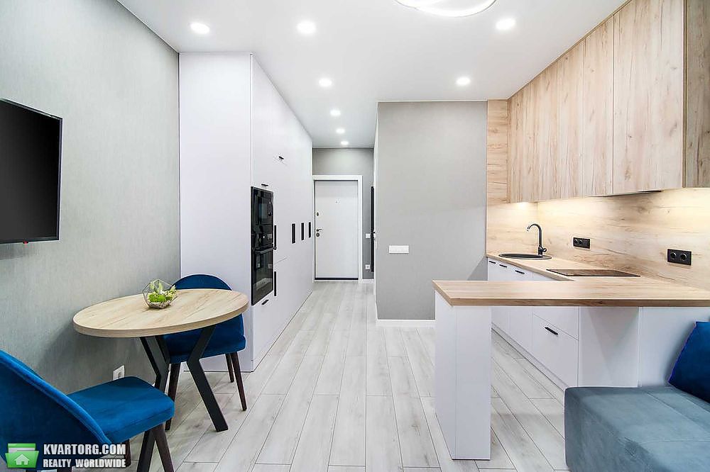 Sell 1-room apartment. Киев,  Каховская — photo 2