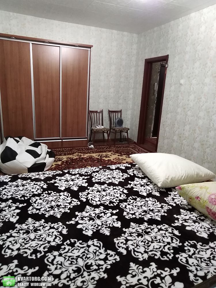 Rent out 2-room apartment. Киев, РАДУНСКАЯ — photo 1